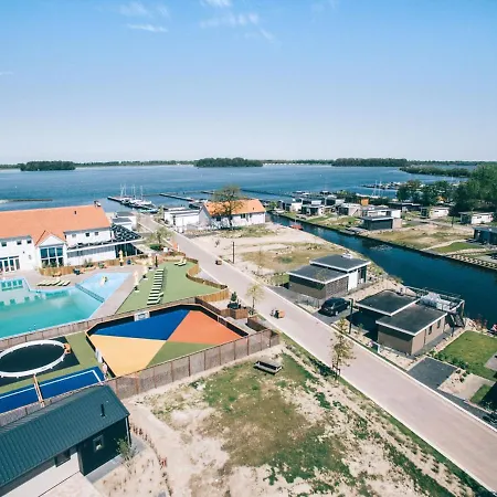 בית נופש Holiday Europarcs Veluwemeer-1 נונספייט